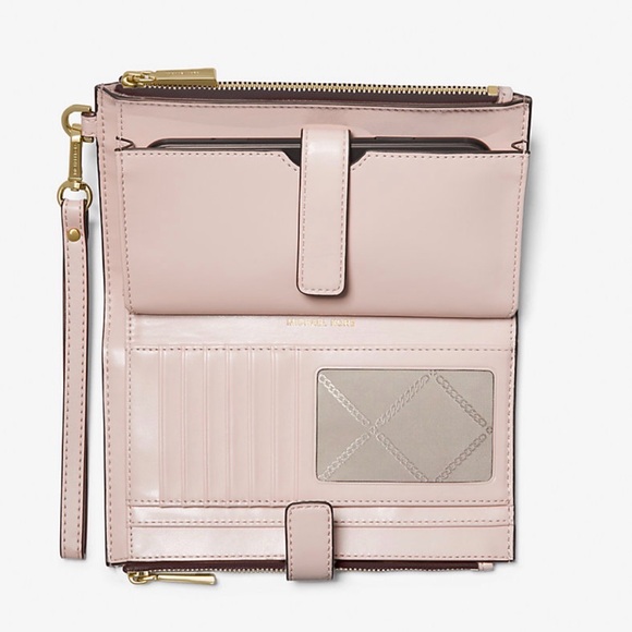 MICHAEL Michael Kors Handbags - MICHAEL MICHAEL KORS‎ Adele Logo Smartphone wristlet Wallet